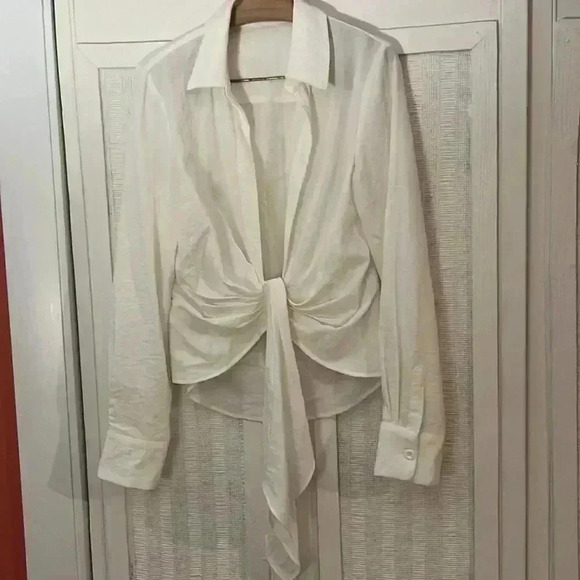 Choosy tie front shirt with a plunge neckline size 10 - Picture 2 of 6